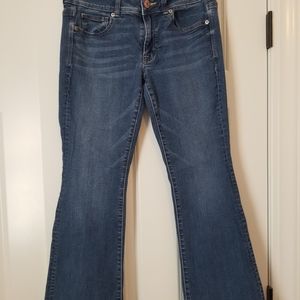 AMERICAN EAGLE OUTFITTERS Kick Boot Jeans